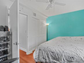 2196 NE 167th St 1114, North Miami Beach FL 33162