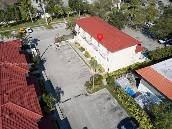 2196 NE 167th St 1114, North Miami Beach FL 33162
