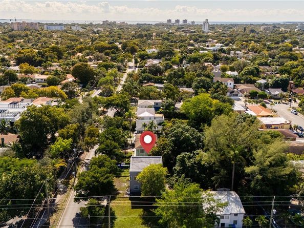 1210 SW 13th Ave, Miami FL 33135