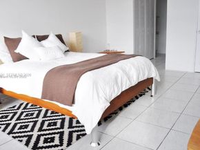 100 Lincoln Rd 522, Miami Beach FL 33139