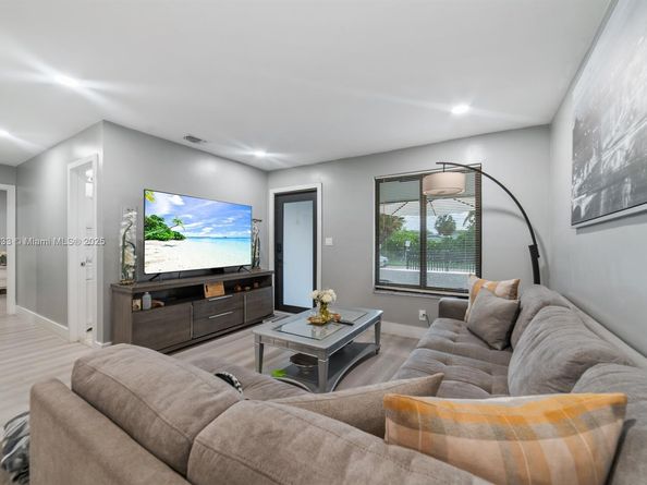 14501 NE 14th Ave, Miami FL 33161