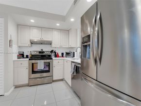 14773 Cumberland Dr 208, Delray Beach FL 33446