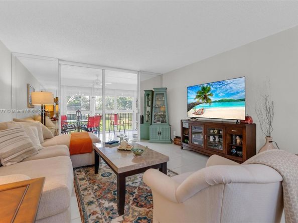 14773 Cumberland Dr 208, Delray Beach FL 33446