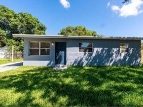 1040 NW 23rd Ter, Fort Lauderdale FL 33311