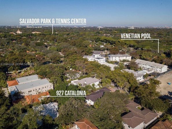 927 Catalonia Ave, Coral Gables FL 33134