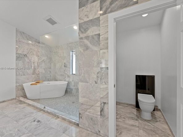 22818 El Dorado Dr, Boca Raton FL 33433