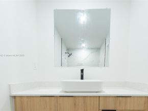 1757 NW 109th St, Miami FL 33167