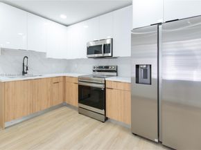 1757 NW 109th St, Miami FL 33167