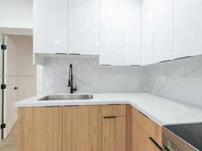 1757 NW 109th St, Miami FL 33167