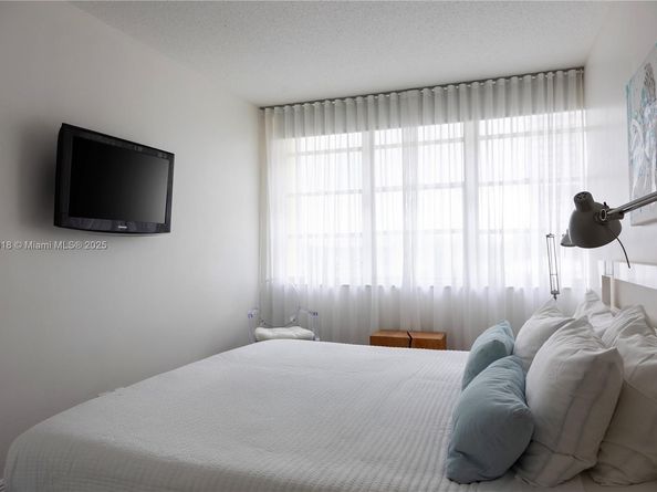 1817 S Ocean Dr 320, Hallandale Beach FL 33009