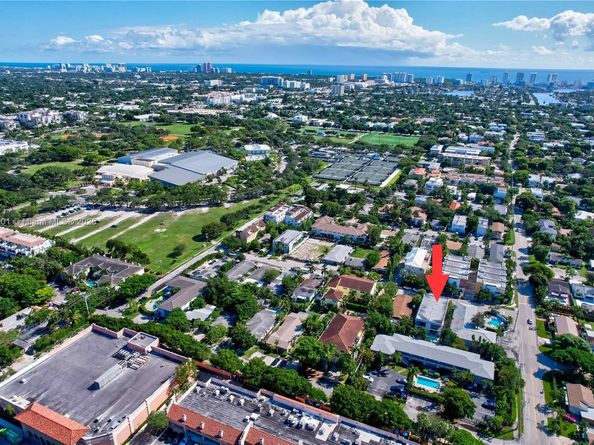 609 NE 8th Ave A, Fort Lauderdale FL 33304