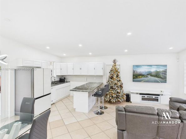 27000 SW 145th Ave, Homestead FL 33032