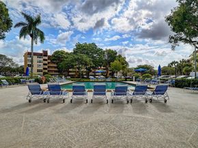 3821 Environ Blvd 411, Lauderhill FL 33319