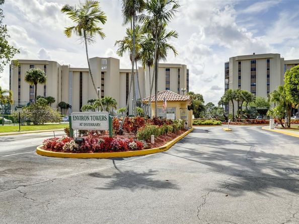 3821 Environ Blvd 411, Lauderhill FL 33319