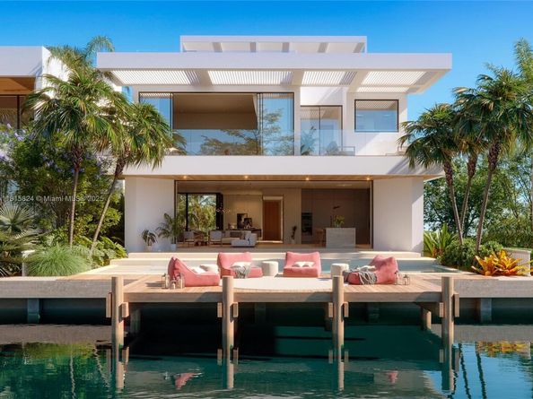 7725 NE 8th Ave, Miami FL 33138