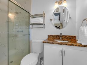 806 NE 4th St, Hallandale Beach FL 33009