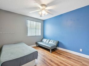 9602 NW 8th Cir, Plantation FL 33324