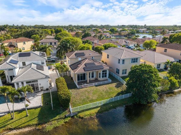 13119 SW 29th St, Miramar FL 33027