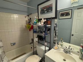 805 S H St, Lake Worth FL 33460