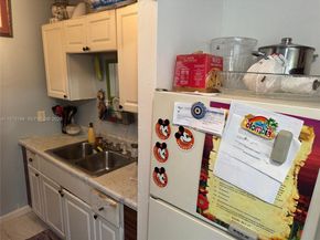 805 S H St, Lake Worth FL 33460