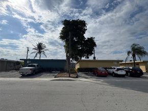 805 S H St, Lake Worth FL 33460