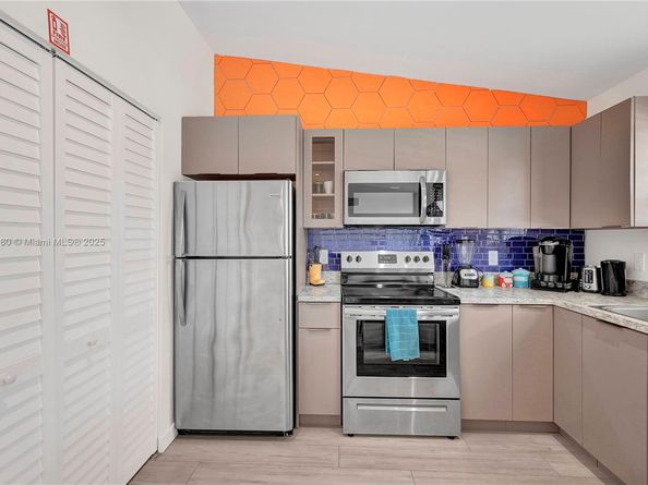 1704 Rodman St, Hollywood FL 33020