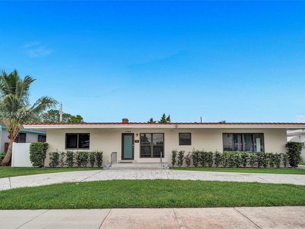 1704 Rodman St, Hollywood FL 33020