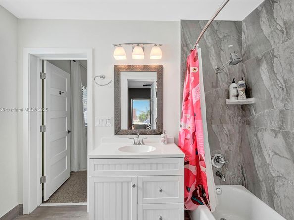 1704 Rodman St, Hollywood FL 33020