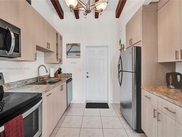 1704 Rodman St, Hollywood FL 33020