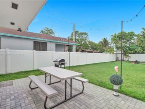 1704 Rodman St, Hollywood FL 33020