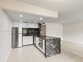 251 SW 132 way 114H, Pembroke Pines FL 33027