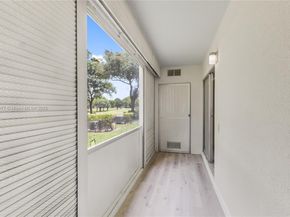 251 SW 132 way 114H, Pembroke Pines FL 33027