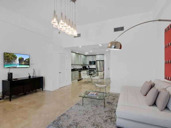 2301 Collins Ave 1631, Miami Beach FL 33139