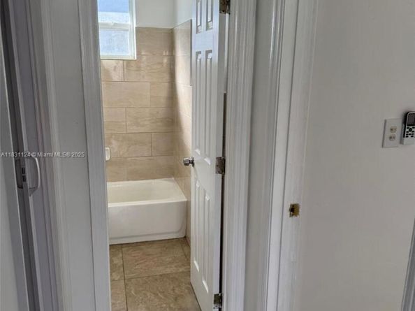 630 NW 15th Ter, Fort Lauderdale FL 33311