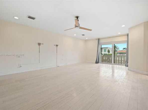 2015 NE 120th Rd, North Miami FL 33181