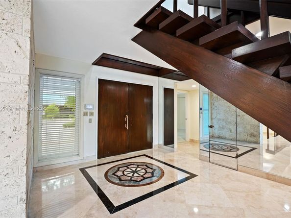 2015 NE 120th Rd, North Miami FL 33181