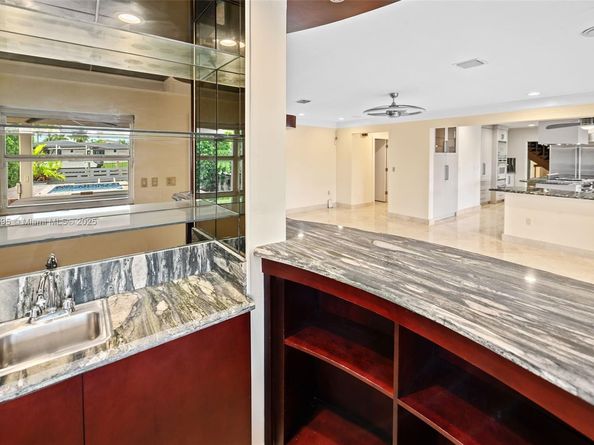 2015 NE 120th Rd, North Miami FL 33181