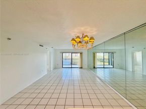 2334 S Cypress Bend Dr 505, Pompano Beach FL 33069