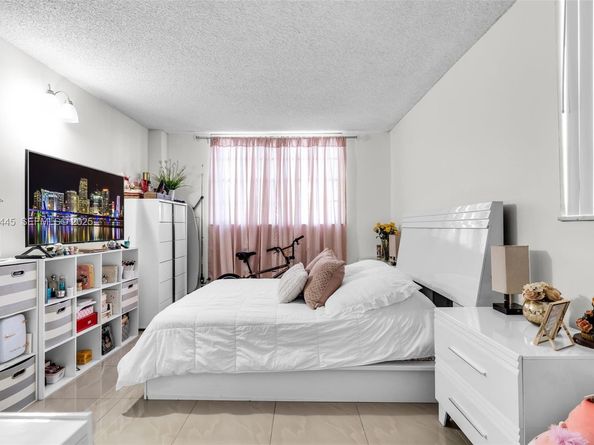 14180 SW 84th St 205G, Miami FL 33183