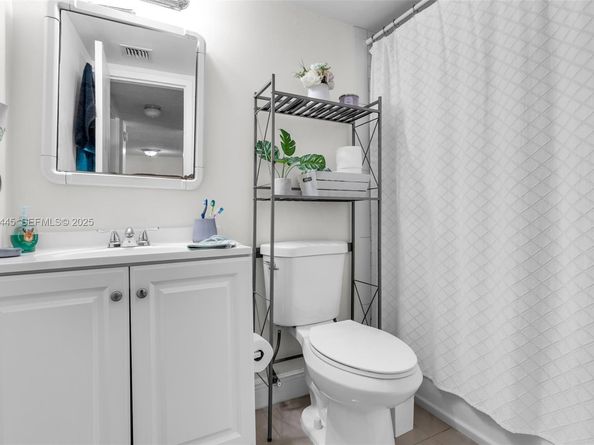 14180 SW 84th St 205G, Miami FL 33183