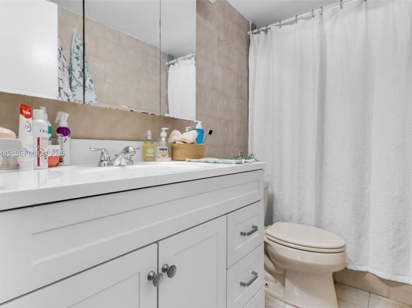 14180 SW 84th St 205G, Miami FL 33183