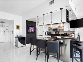 7901 Hispanola Ave 902, North Bay Village FL 33141