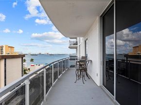 7901 Hispanola Ave 902, North Bay Village FL 33141