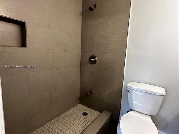 11549 SW 4th St, Sweetwater FL 33174