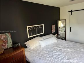 Undisclosed Address #A12007679, Pembroke Pines FL 33025