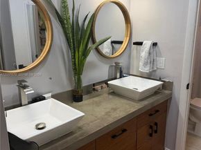 Undisclosed Address #A12007679, Pembroke Pines FL 33025