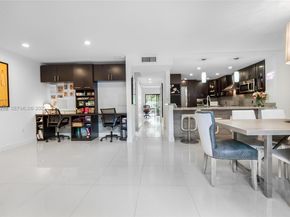 7075 SW 67th Ave 14, South Miami FL 33143