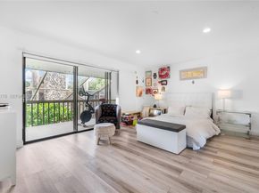 7075 SW 67th Ave 14, South Miami FL 33143