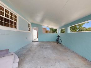 18502 NW 23rd Ct, Miami Gardens FL 33056