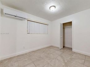 18502 NW 23rd Ct, Miami Gardens FL 33056
